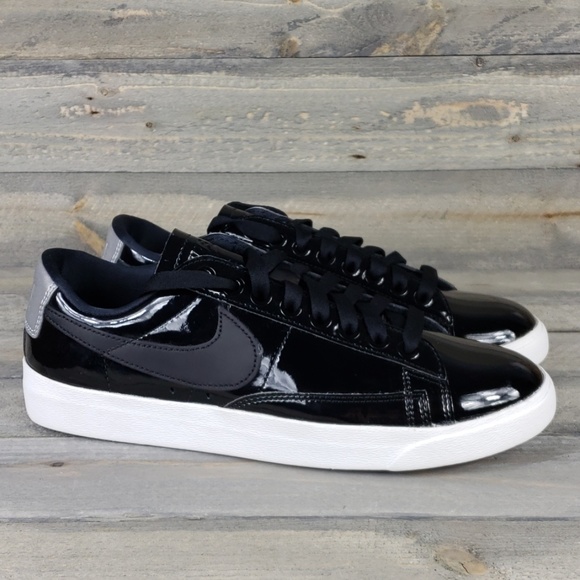 Nike Shoes - New Women's Nike W Blazar Low SE PRM Sneakers